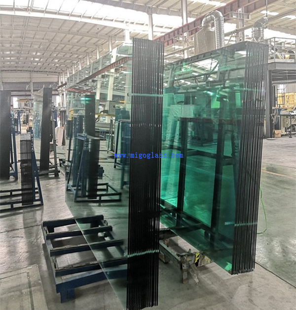 padel court glass panel produced by MIGOGLASS padel court glass panel produced by MIGOGLASS