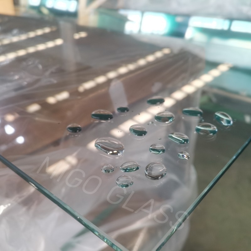 self-cleaning glass